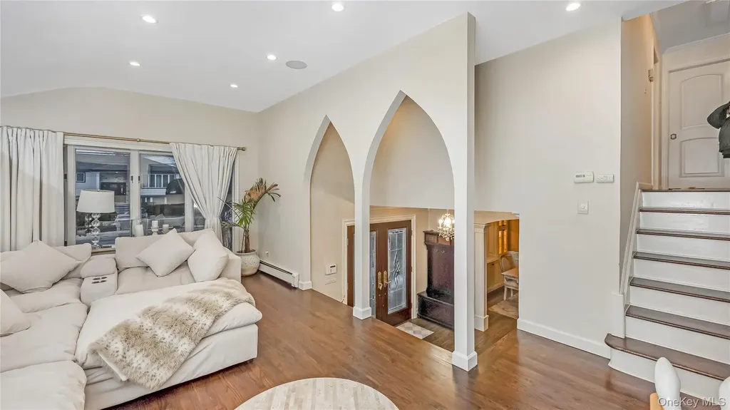 2876 Shore Road Bellmore NY 11710