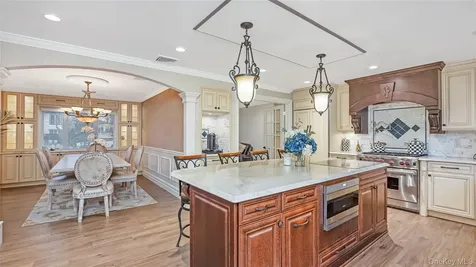 2876 Shore Road Bellmore NY 11710