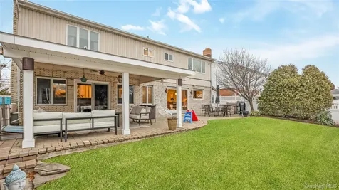 2876 Shore Road Bellmore NY 11710