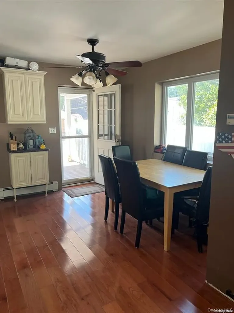 104 Hawthorne Avenue West Babylon NY 11704