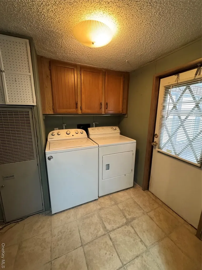 12 Easy Street Catskill NY 12414