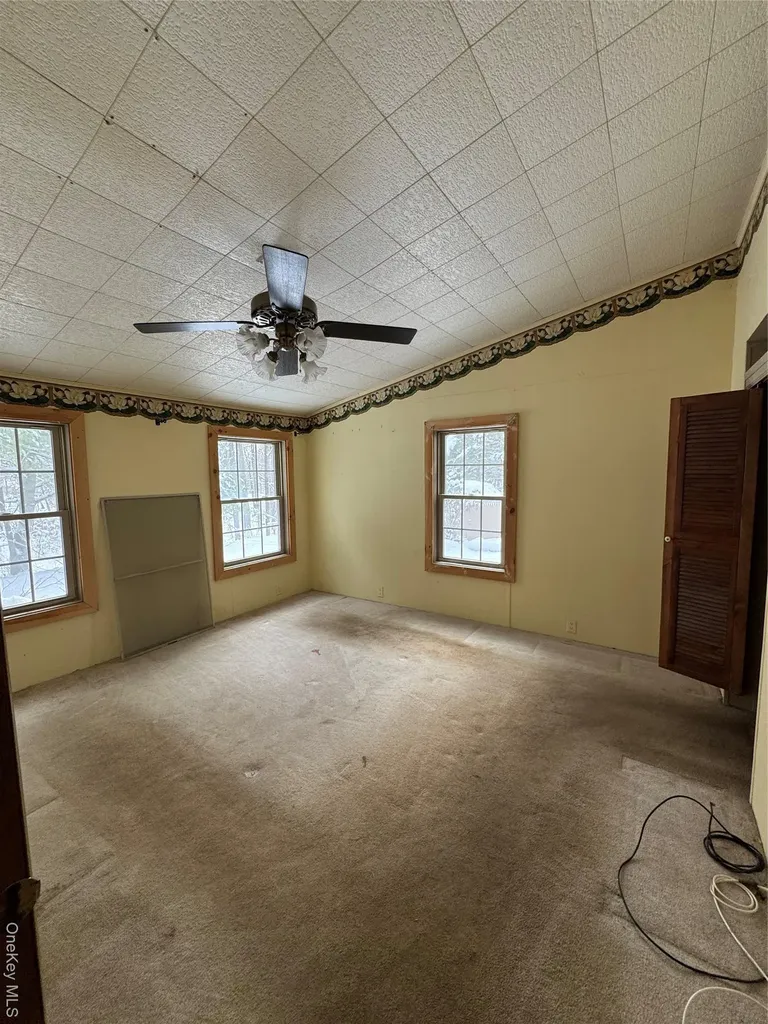 12 Easy Street Catskill NY 12414