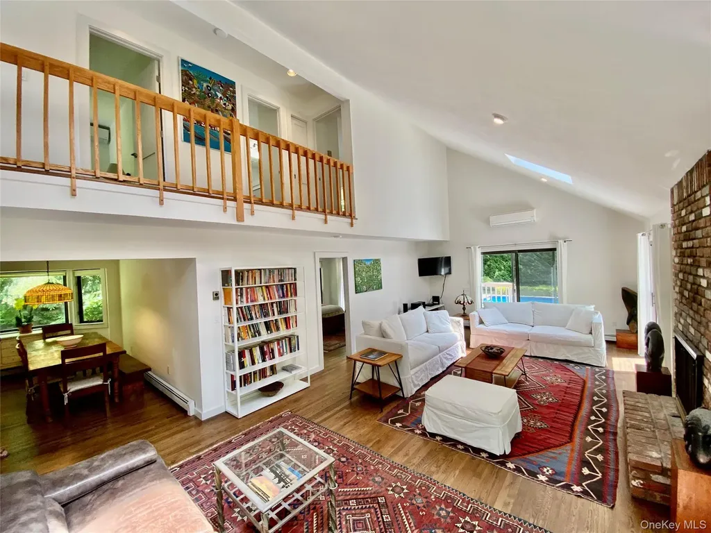 98 Hands Creek Road East Hampton NY 11937