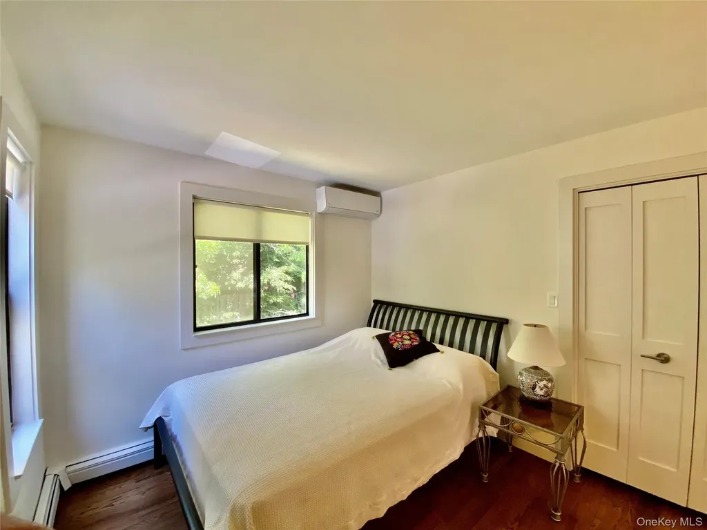 98 Hands Creek Road East Hampton NY 11937