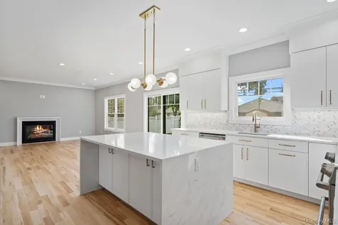 8 Violet Avenue Hicksville NY 11801