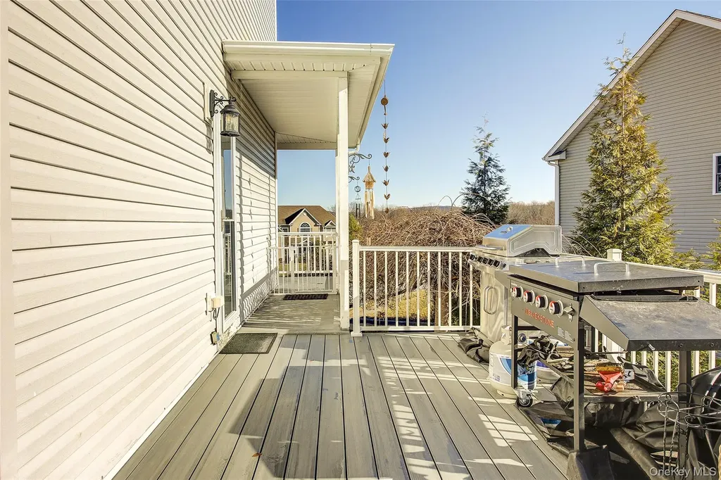 20 Tanyas Court Monroe NY 10950