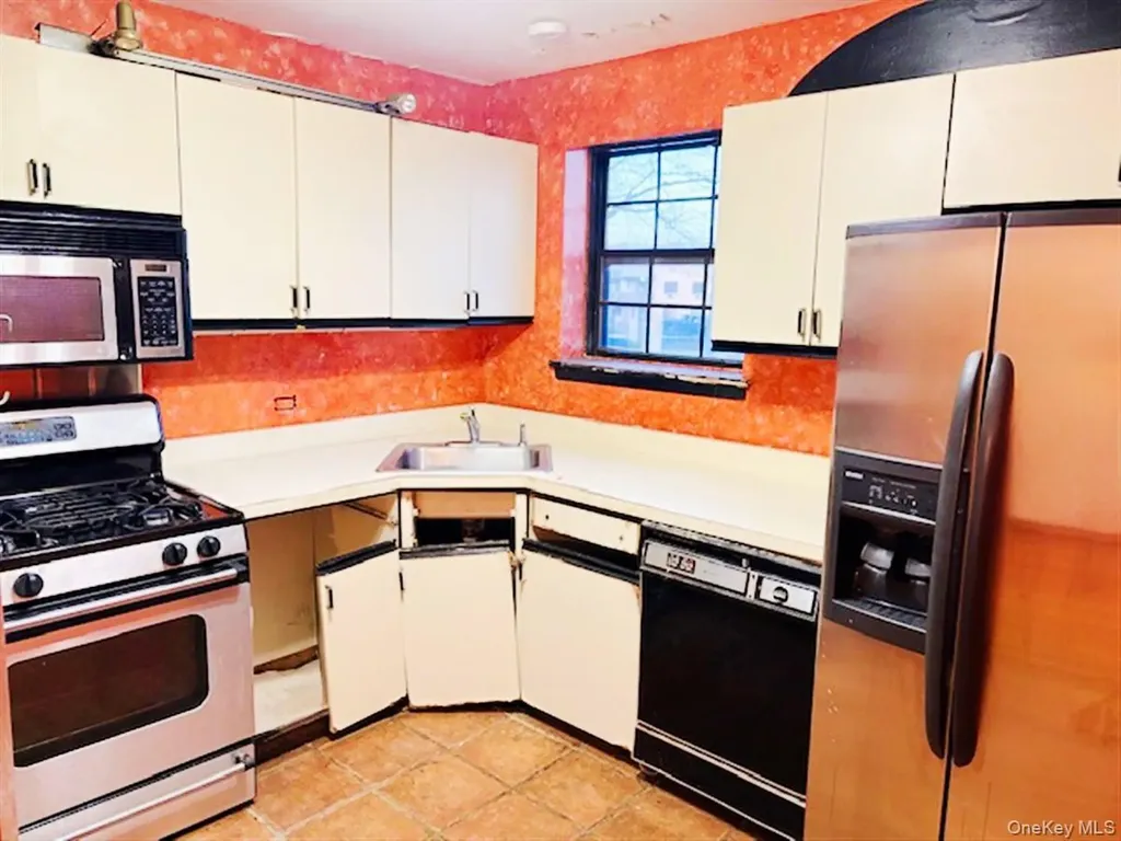 7817 153rd Avenue Howard Beach NY 11414