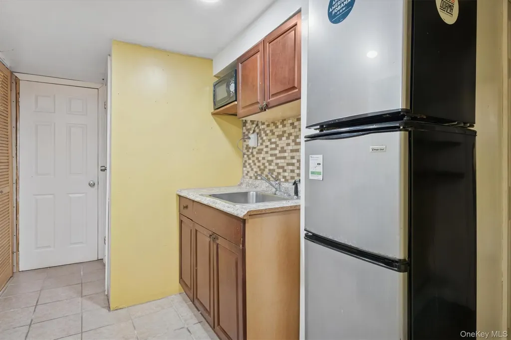 46 Benedict Avenue Valley Stream NY 11580