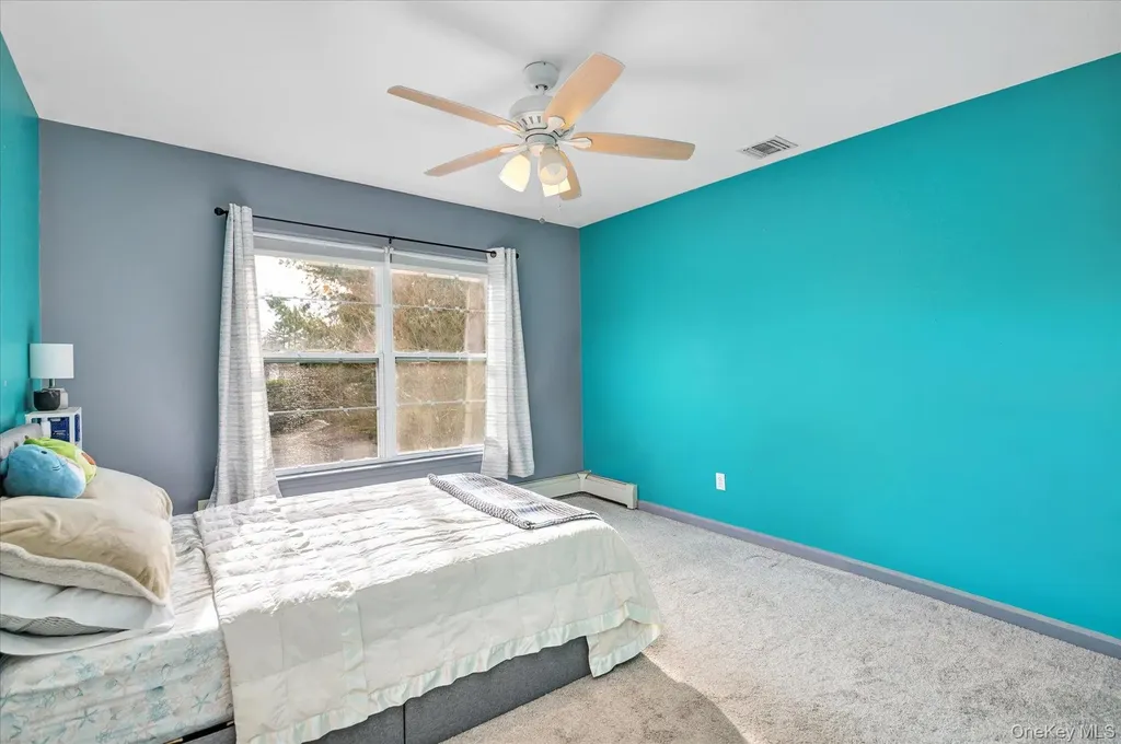 14 Donna Place East Islip NY 11730