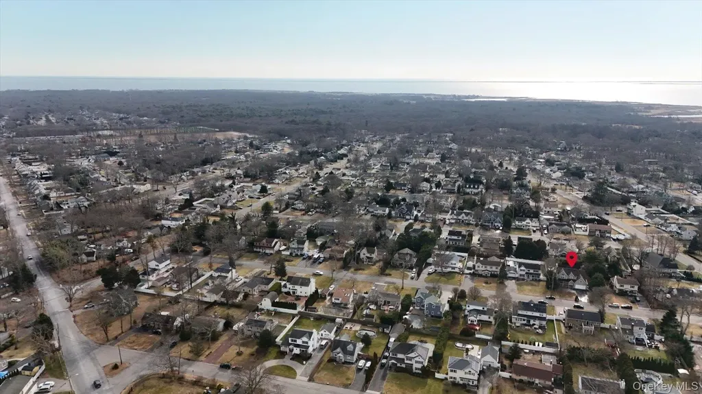 14 Donna Place East Islip NY 11730