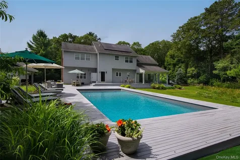 97 Spring Close Highway East Hampton NY 11937