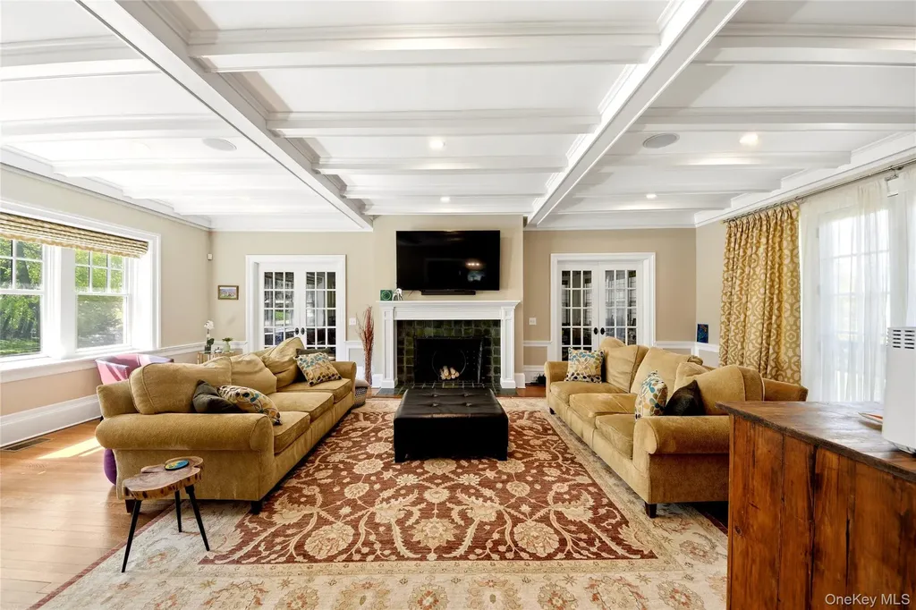 127 Overlook Circle New Rochelle NY 10804
