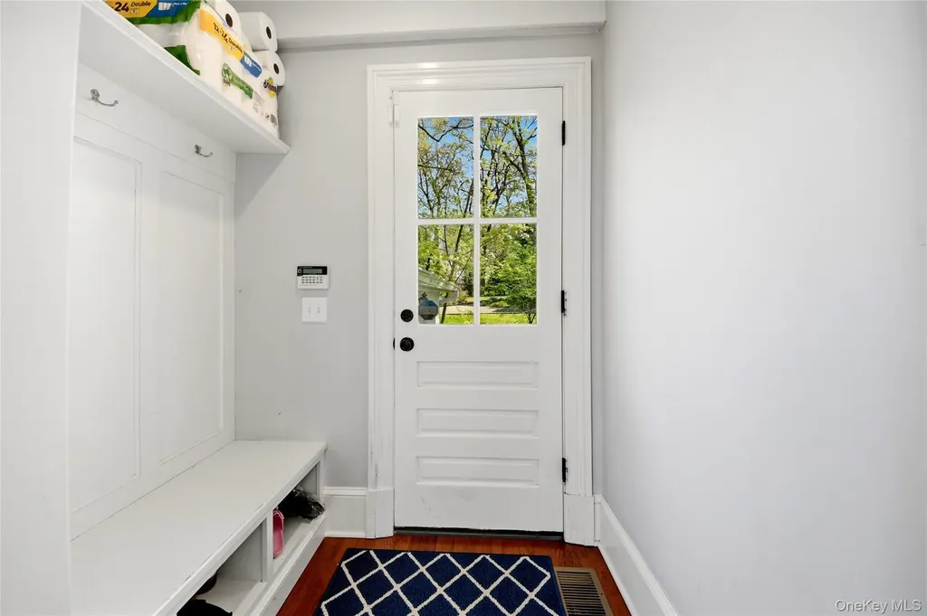 127 Overlook Circle New Rochelle NY 10804