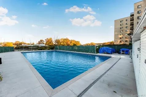640 Pelham Road New Rochelle NY 10805