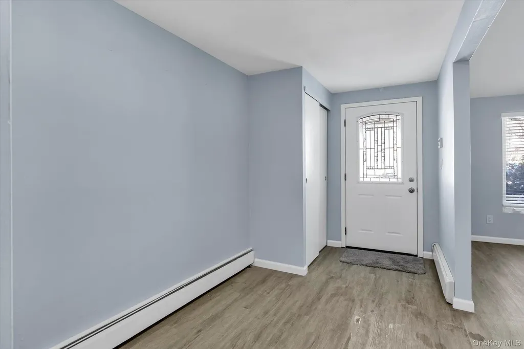 6 Anne Drive Selden NY 11784