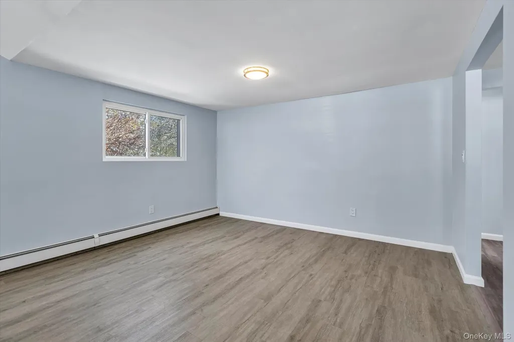 6 Anne Drive Selden NY 11784