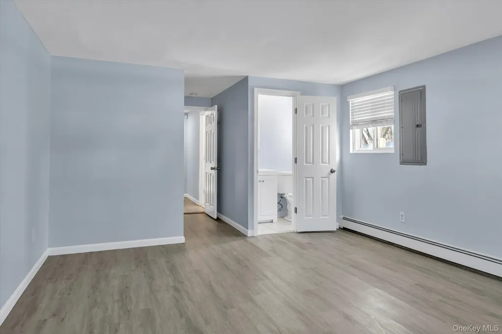 6 Anne Drive Selden NY 11784