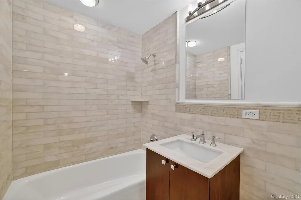 5 Renaissance Square White Plains NY 10601