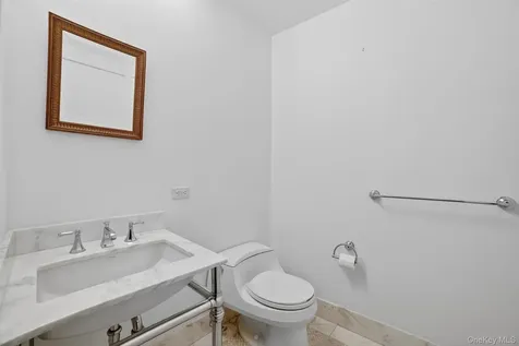 5 Renaissance Square White Plains NY 10601
