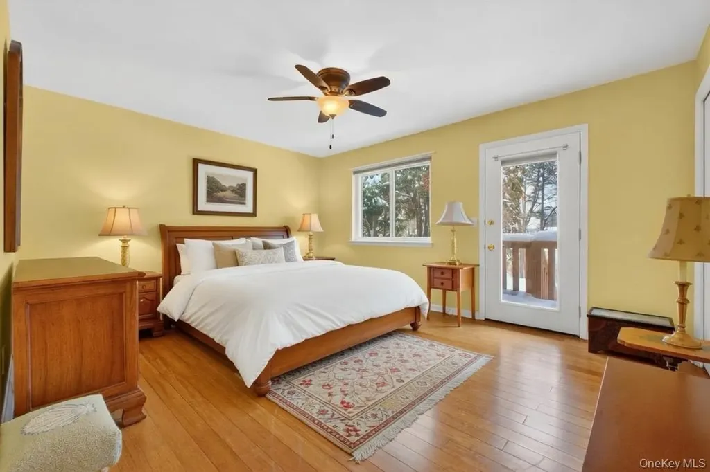 202 Falcon Court Poughkeepsie NY 12603
