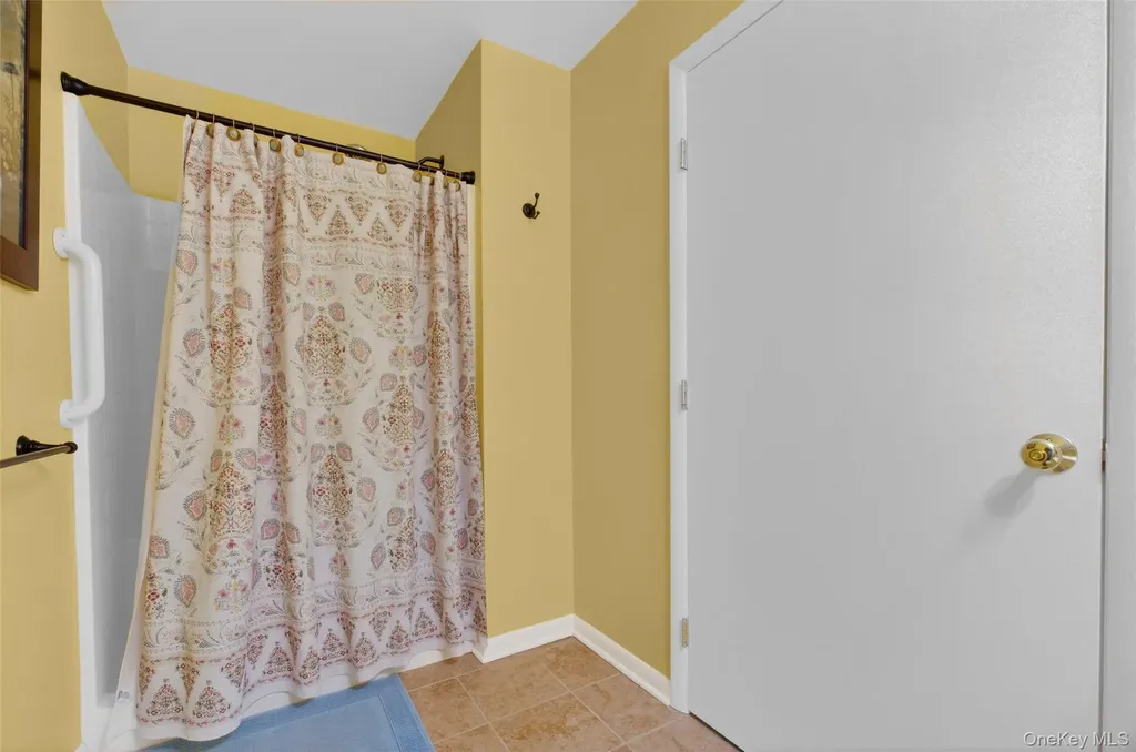 202 Falcon Court Poughkeepsie NY 12603