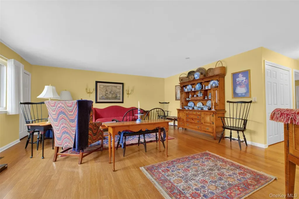 202 Falcon Court Poughkeepsie NY 12603