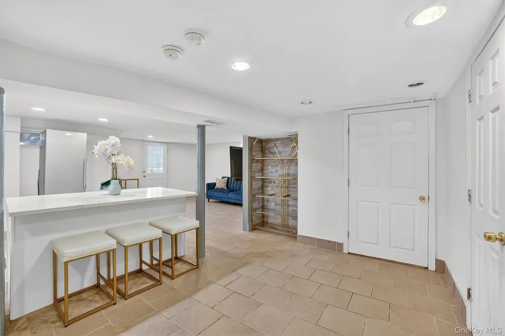135 Midland Terrace Yonkers NY 10704