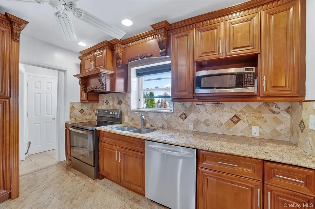 135 Midland Terrace Yonkers NY 10704