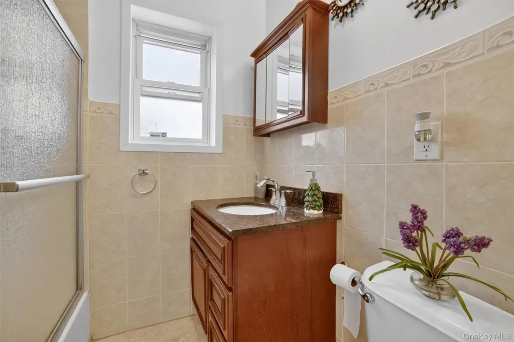 135 Midland Terrace Yonkers NY 10704