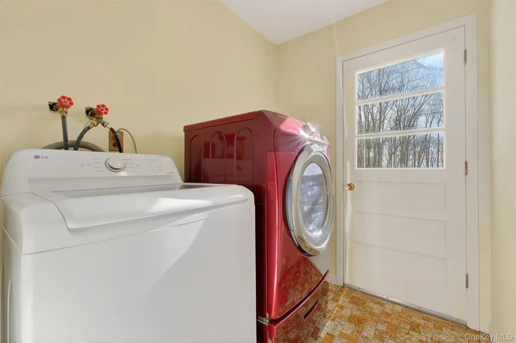 6 Londonderry Lane Somers NY 10589