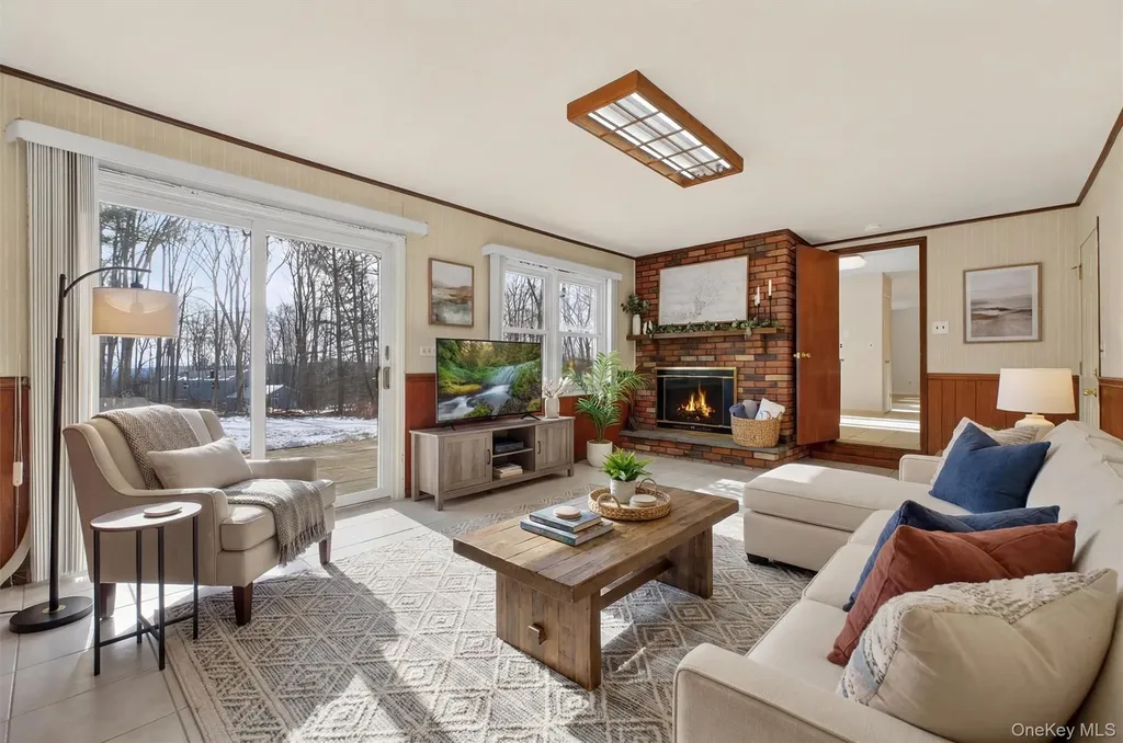 6 Londonderry Lane Somers NY 10589