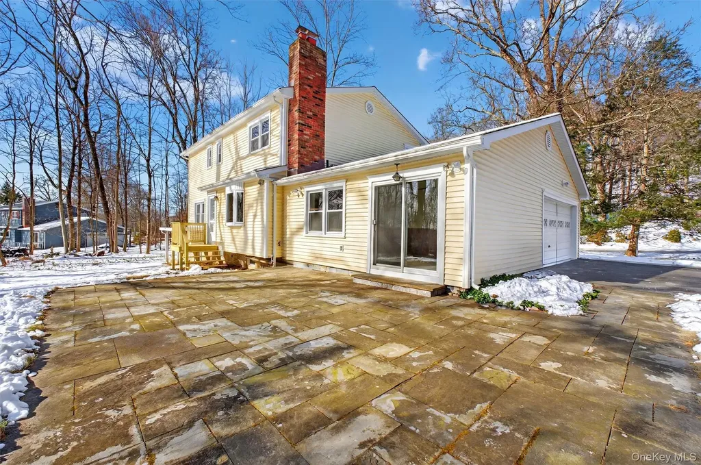 6 Londonderry Lane Somers NY 10589