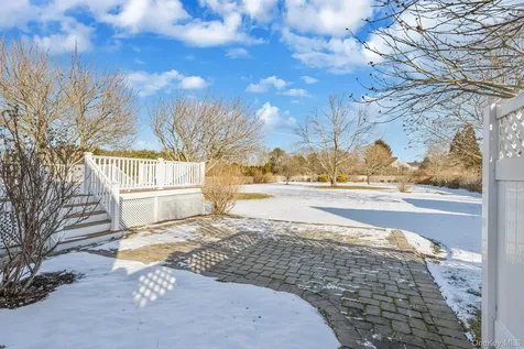 5 Old Neck Court Manorville NY 11949