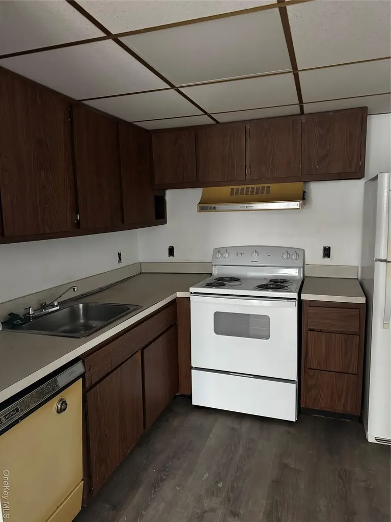 14 Scarborough Lane Wappingers Falls NY 12590