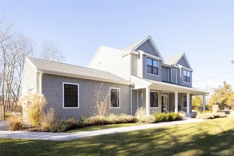 242 Maple Lane Greenport NY 11944