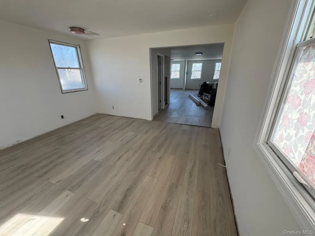 149-07 14 Avenue Whitestone NY 11357