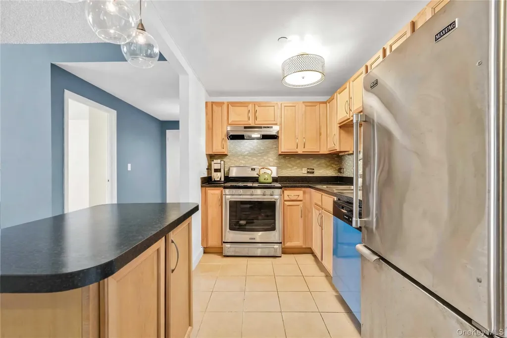 3044 3rd Avenue Bronx NY 10451