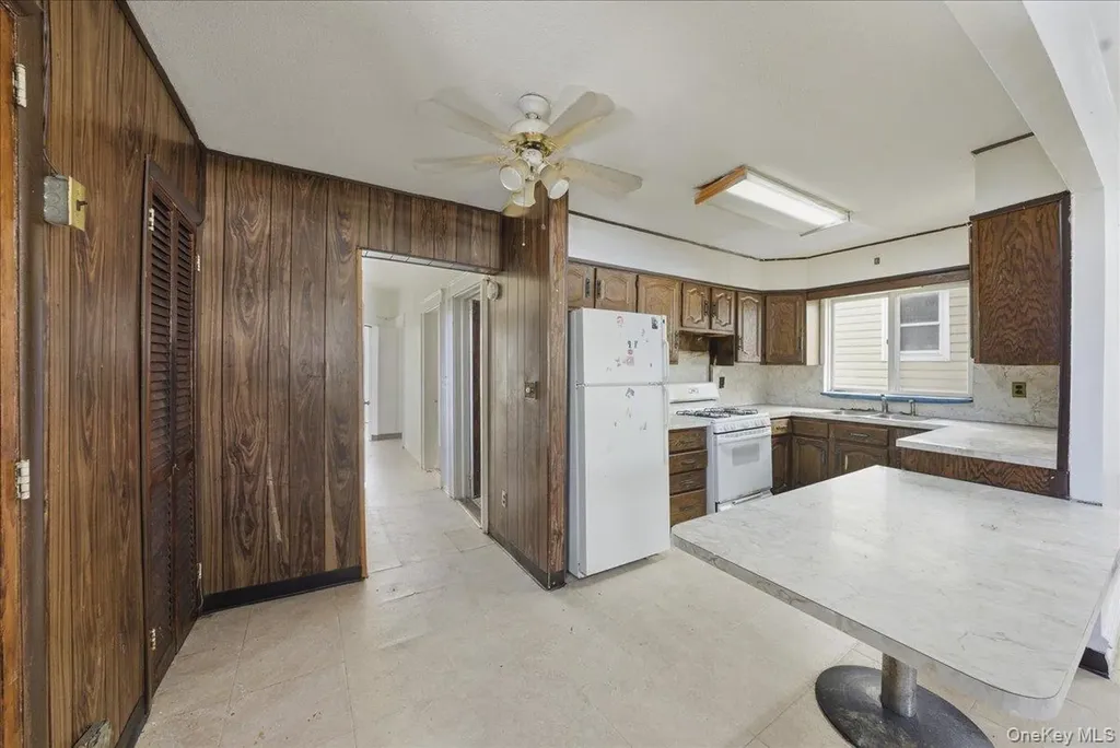 3076 Lasalle Avenue Bronx NY 10461