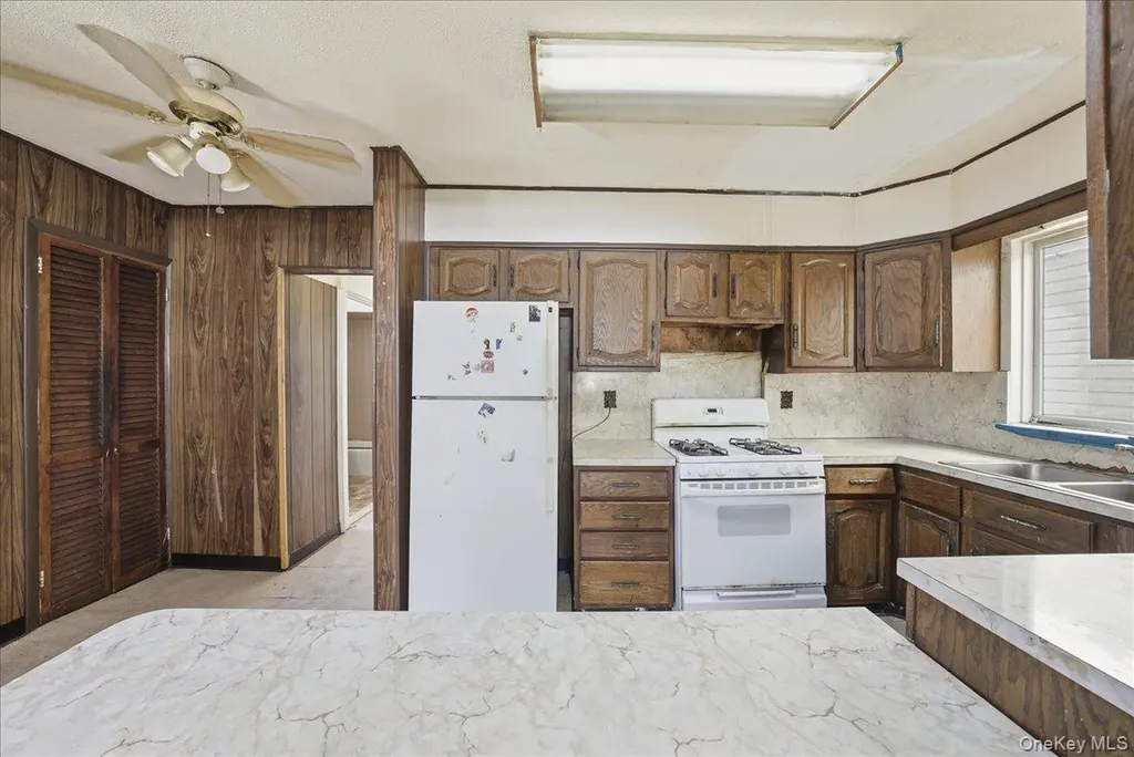3076 Lasalle Avenue Bronx NY 10461