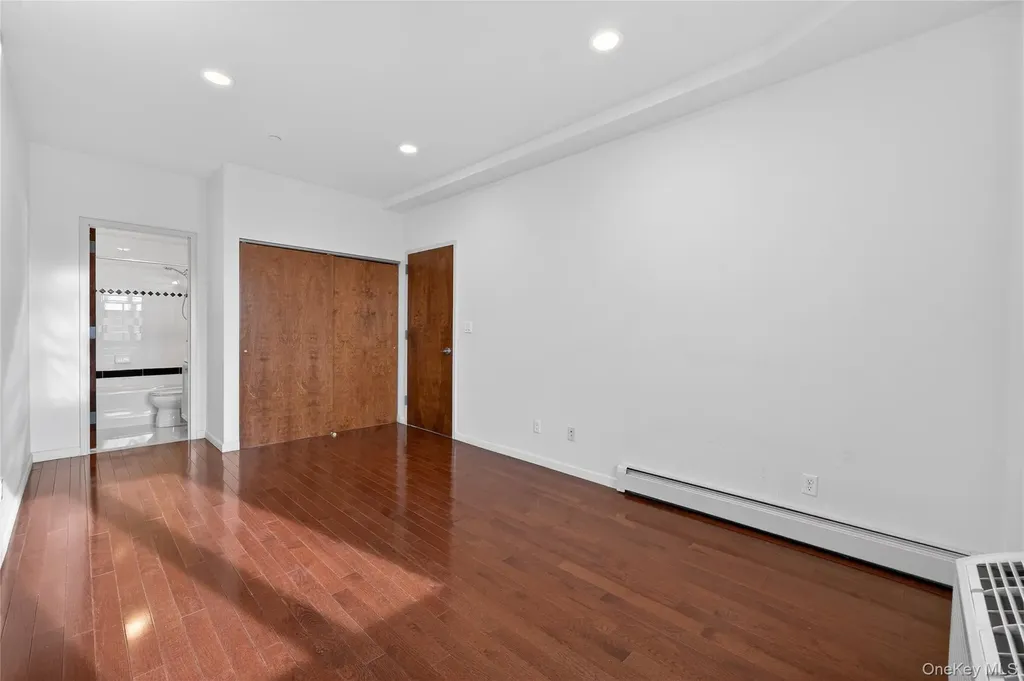 149-06 Northern Boulevard Flushing NY 11354