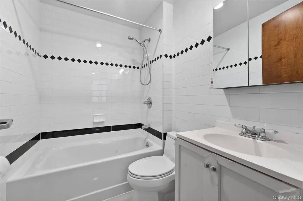 149-06 Northern Boulevard Flushing NY 11354