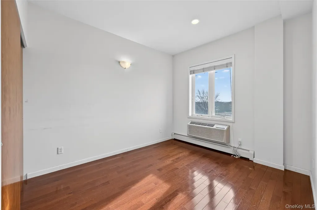 149-06 Northern Boulevard Flushing NY 11354