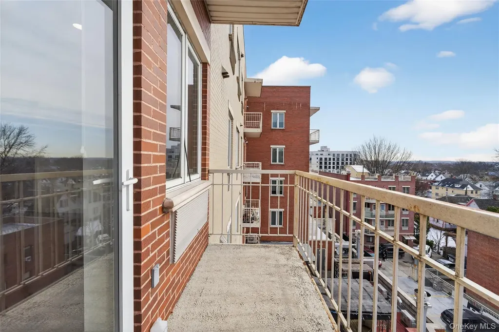 149-06 Northern Boulevard Flushing NY 11354