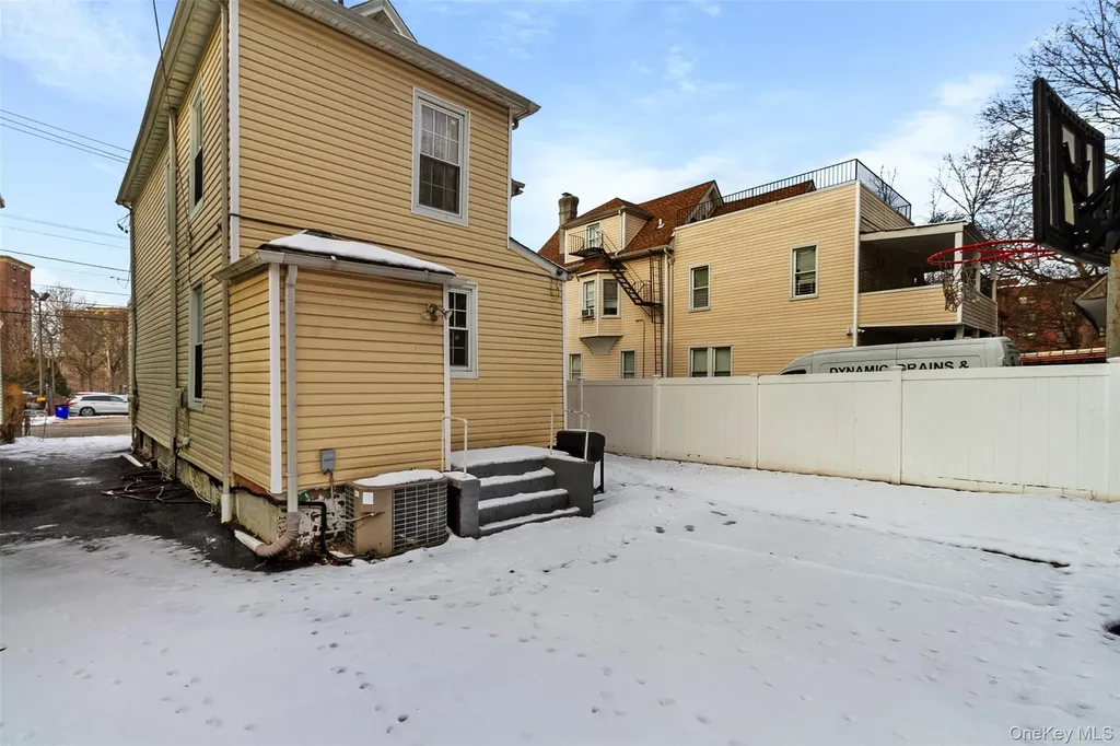 219 S Sixth Avenue Mount Vernon NY 10550