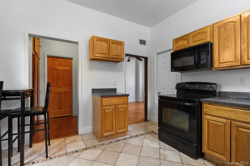 219 S Sixth Avenue Mount Vernon NY 10550