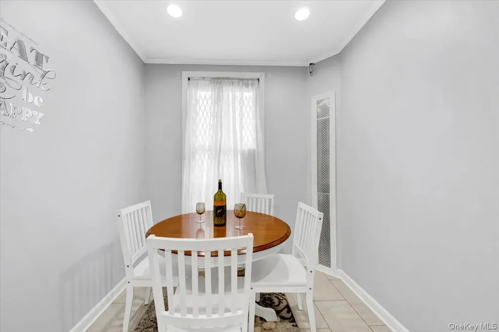 2925 Matthews Avenue Bronx NY 10467