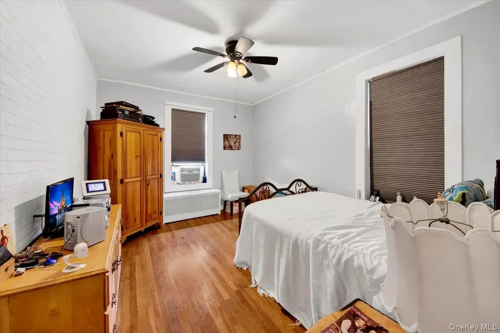 2925 Matthews Avenue Bronx NY 10467