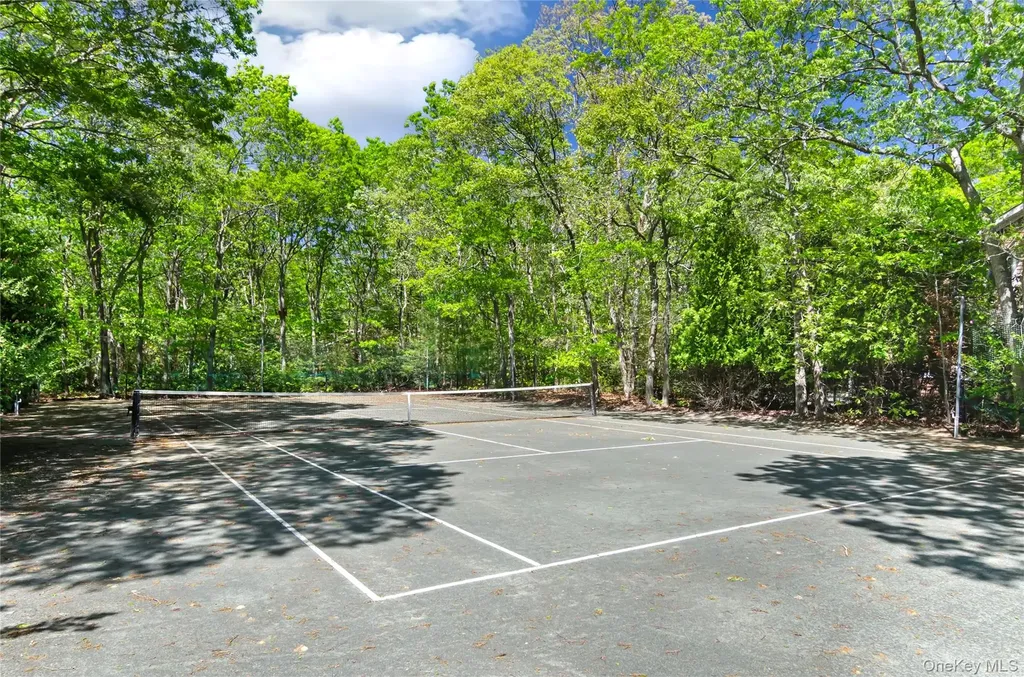 24 N Quarter Road Westhampton NY 11977