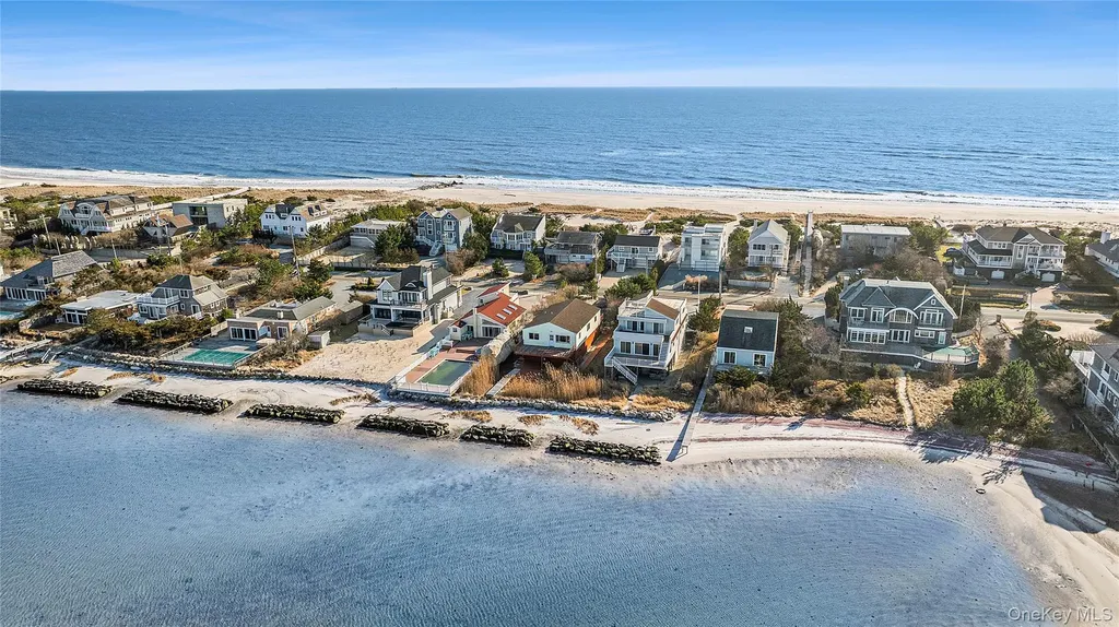 626 Dune Road Westhampton NY 11978
