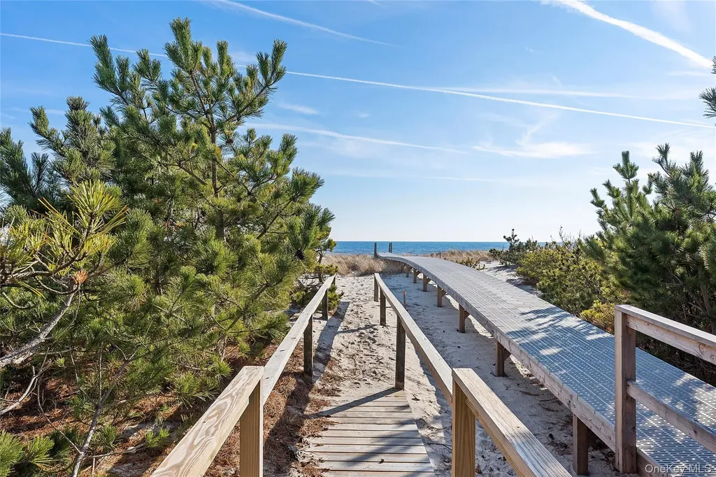626 Dune Road Westhampton NY 11978